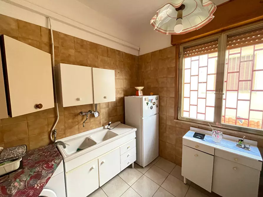 Immagine 10 di Appartamento in vendita  in Via Marche 32 a Arnesano