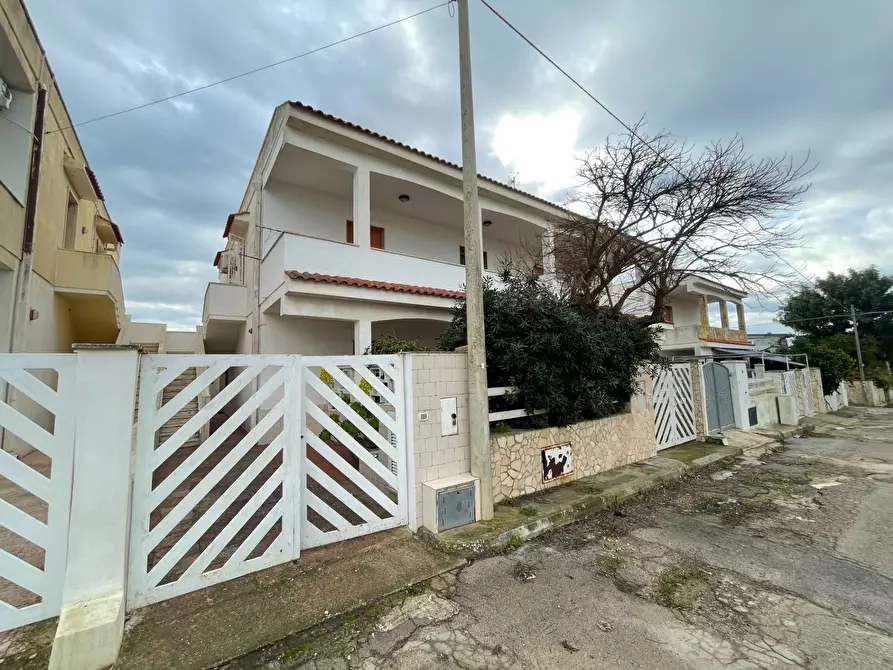 Immagine 33 di Appartamento in vendita  in Via Marche 32 a Arnesano