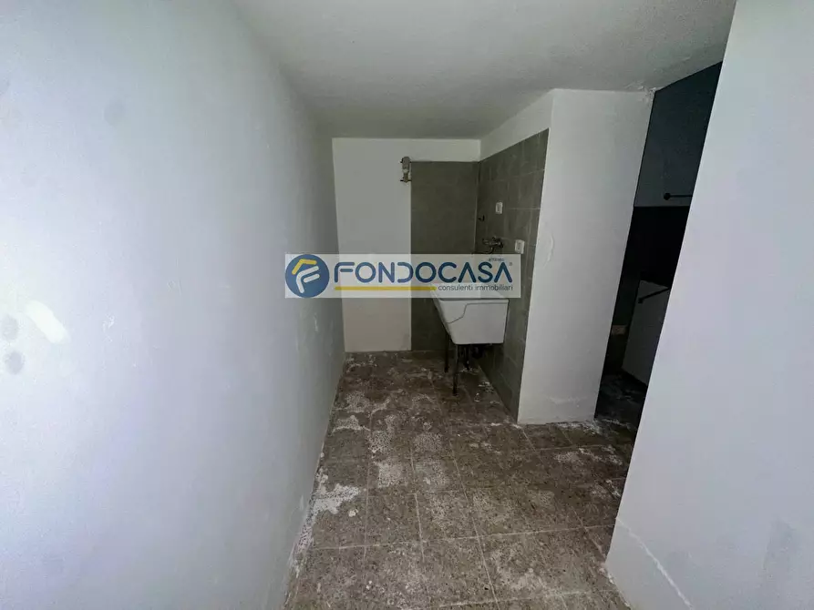 Immagine 10 di Magazzino in vendita  in Via dellAquilone 1A a Arnesano