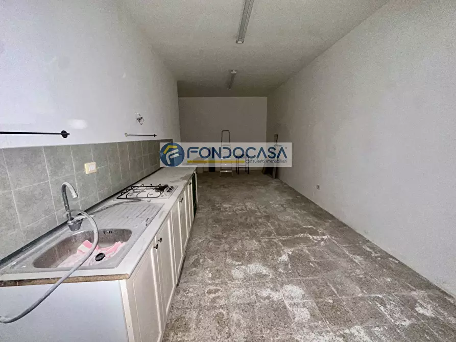 Immagine 11 di Magazzino in vendita  in Via dellAquilone 1A a Arnesano