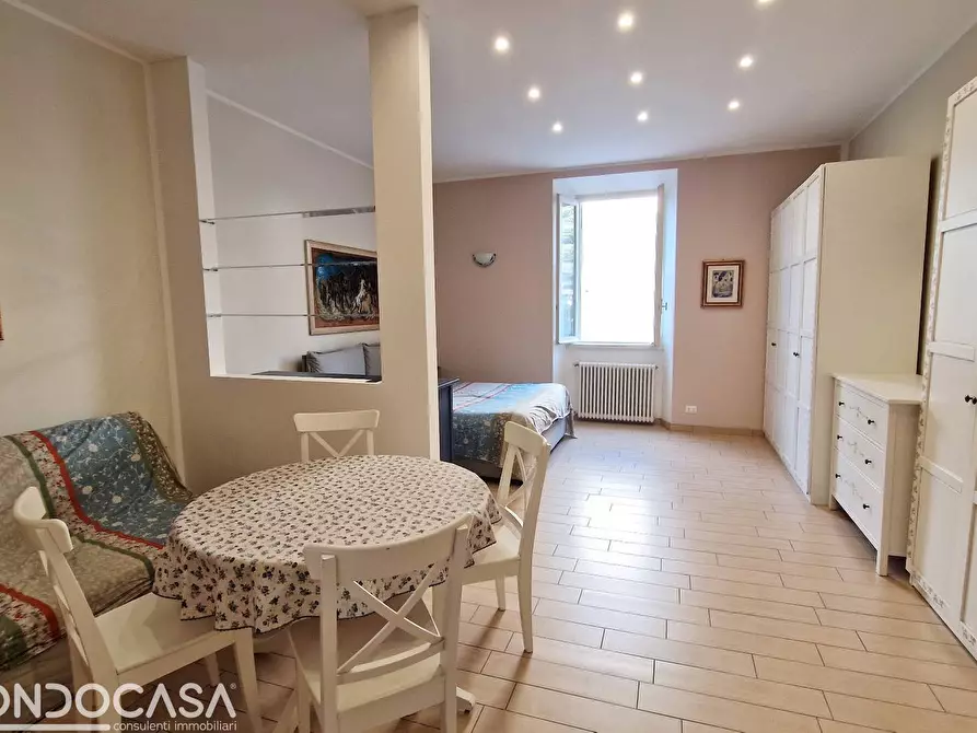 Immagine 1 di Appartamento in affitto  in via varesina 53 a Como