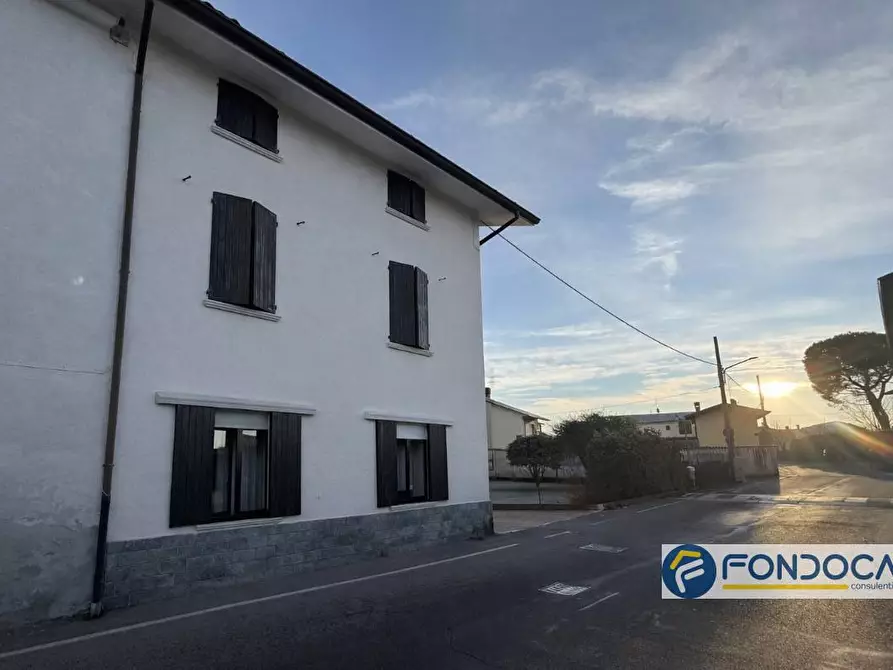 Immagine 30 di Villa in vendita  a Palazzolo Sull'oglio