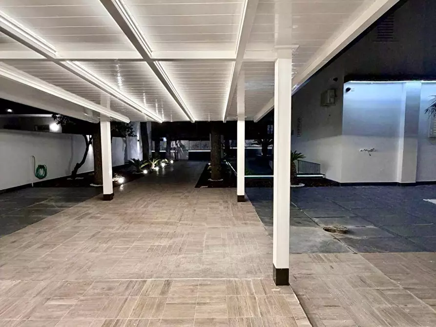 Immagine 4 di Ufficio in affitto  in Via Antonio Silvestre a Casandrino