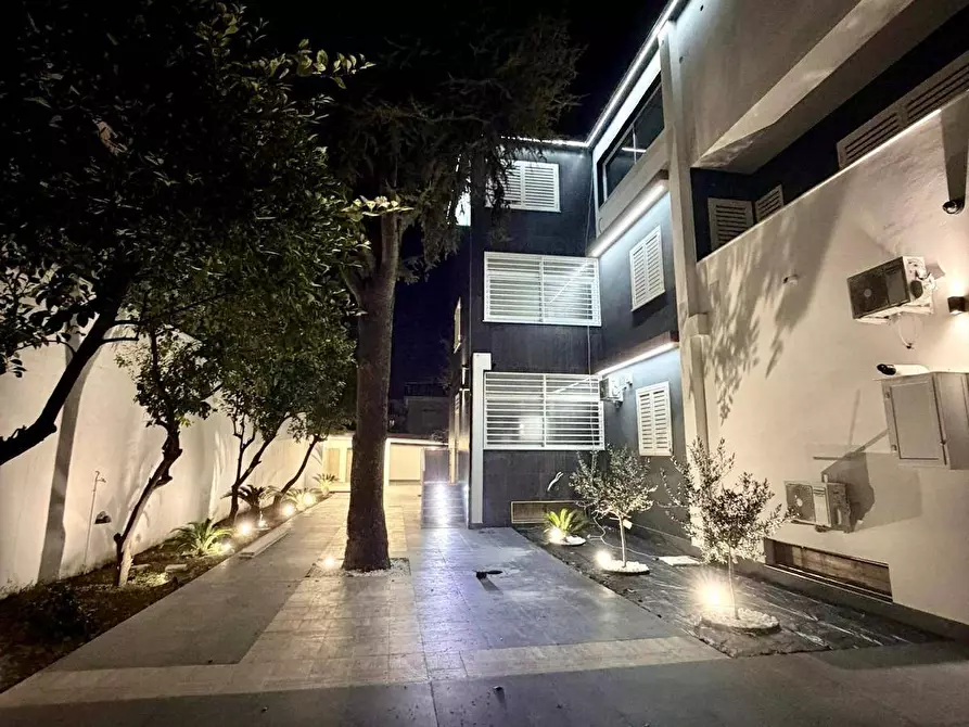 Immagine 7 di Ufficio in affitto  in Via Antonio Silvestre a Casandrino