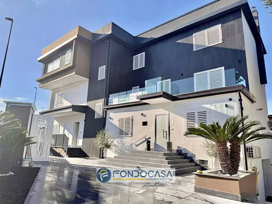 Immagine 18 di Ufficio in affitto  in Via Antonio Silvestre a Casandrino