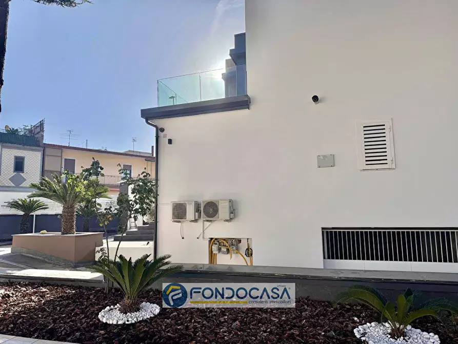 Immagine 19 di Ufficio in affitto  in Via Antonio Silvestre a Casandrino