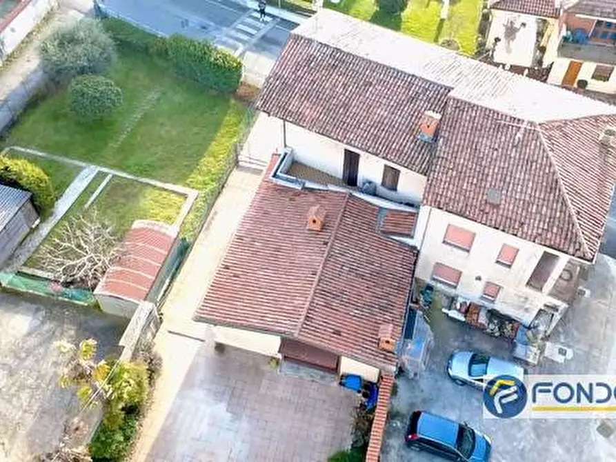 Immagine 1 di Appartamento in vendita  a Castelli Calepio