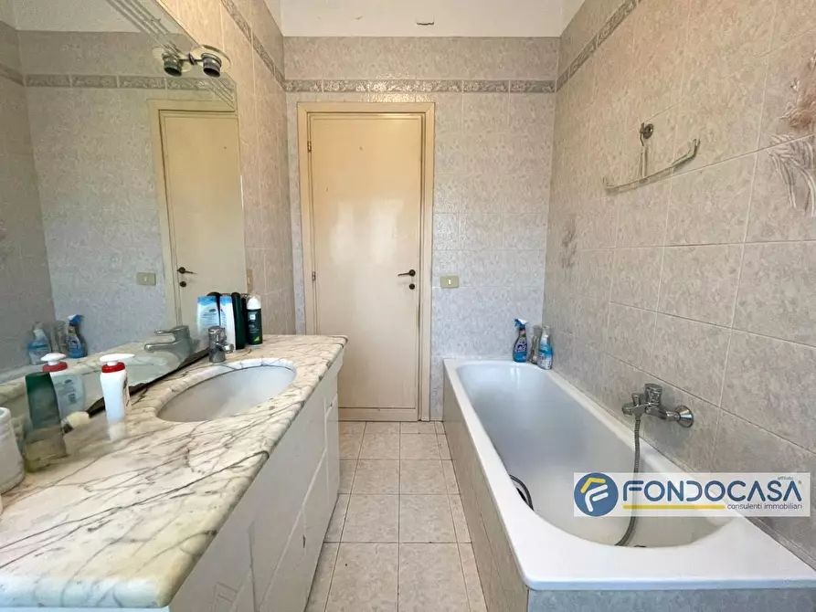 Immagine 26 di Appartamento in vendita  in Via Della Costituzione a Pontedera