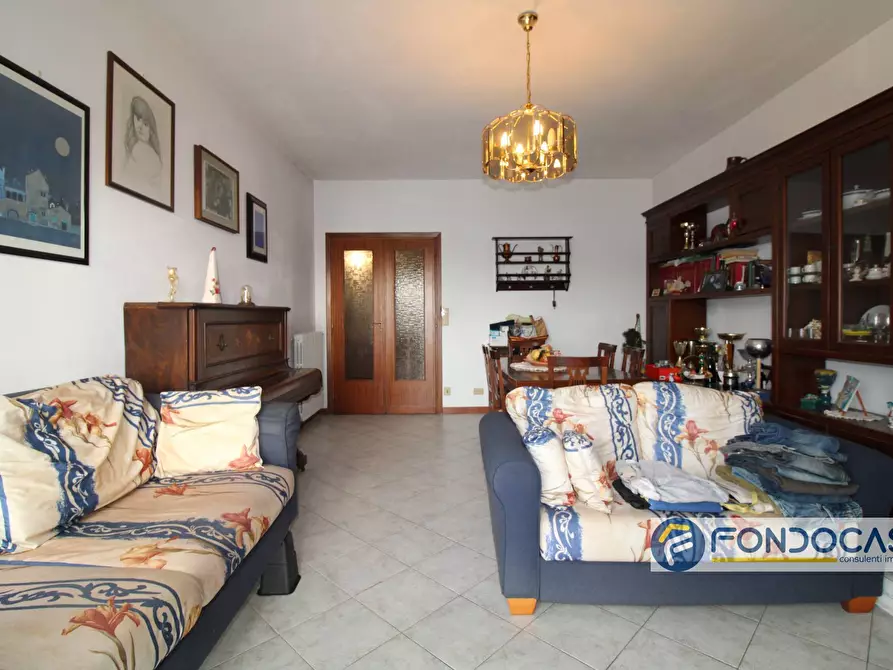 Immagine 14 di Appartamento in vendita  in Via Della Costituzione a Pontedera