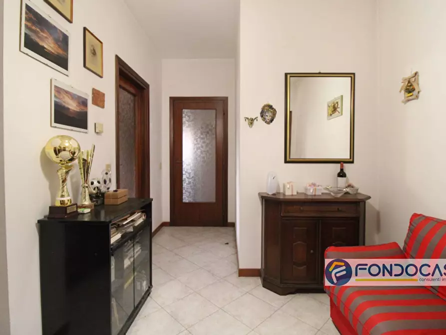 Immagine 6 di Appartamento in vendita  in Via Della Costituzione a Pontedera