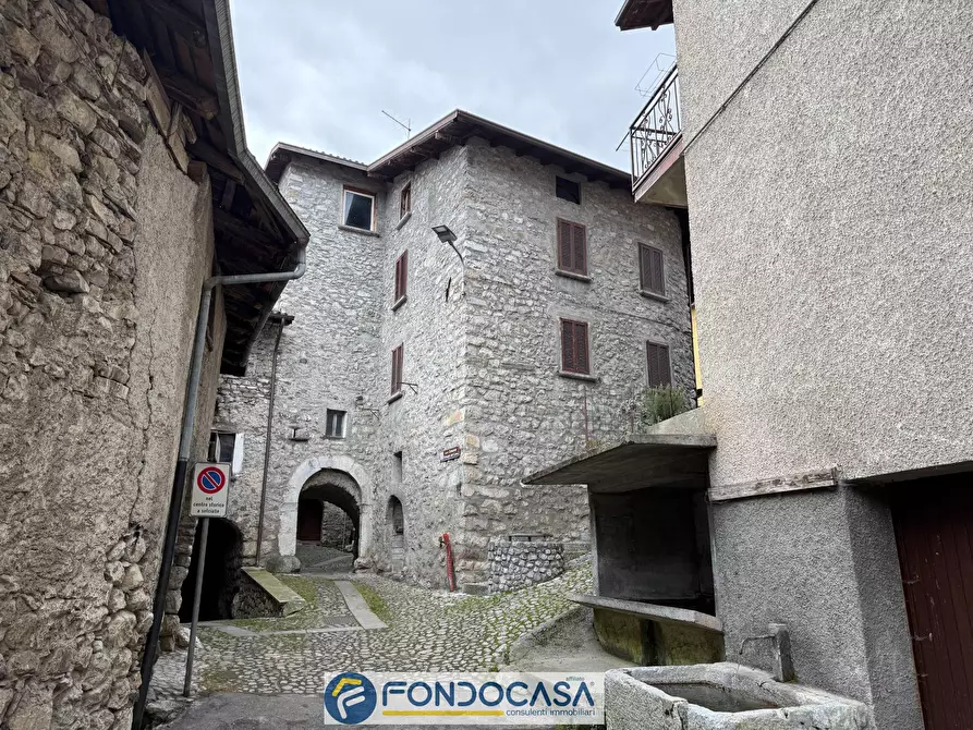 Immagine 2 di Appartamento in vendita  a Angolo Terme