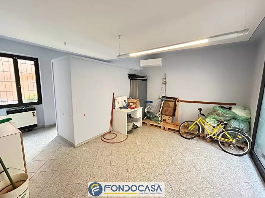 Immagine 8 di Ufficio in affitto  a Cazzago San Martino