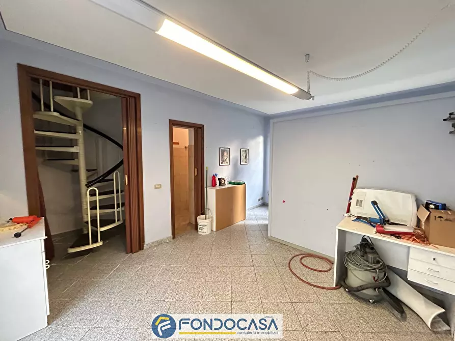 Immagine 9 di Ufficio in affitto  a Cazzago San Martino