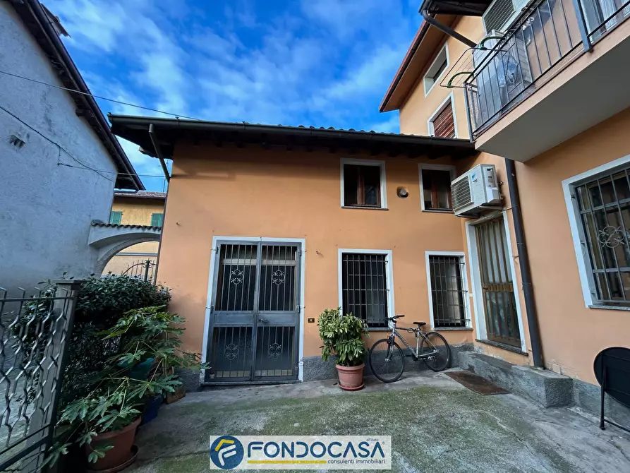 Immagine 15 di Ufficio in affitto  a Cazzago San Martino