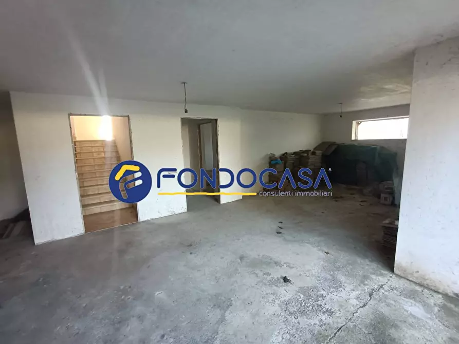 Immagine 7 di Villa in vendita  a Apollosa