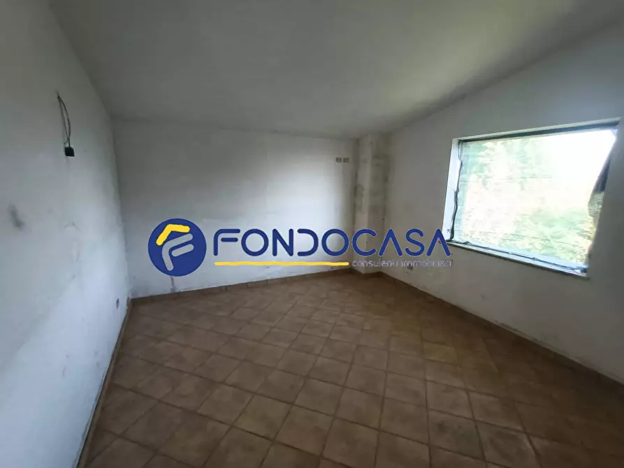 Immagine 11 di Villa in vendita  a Apollosa