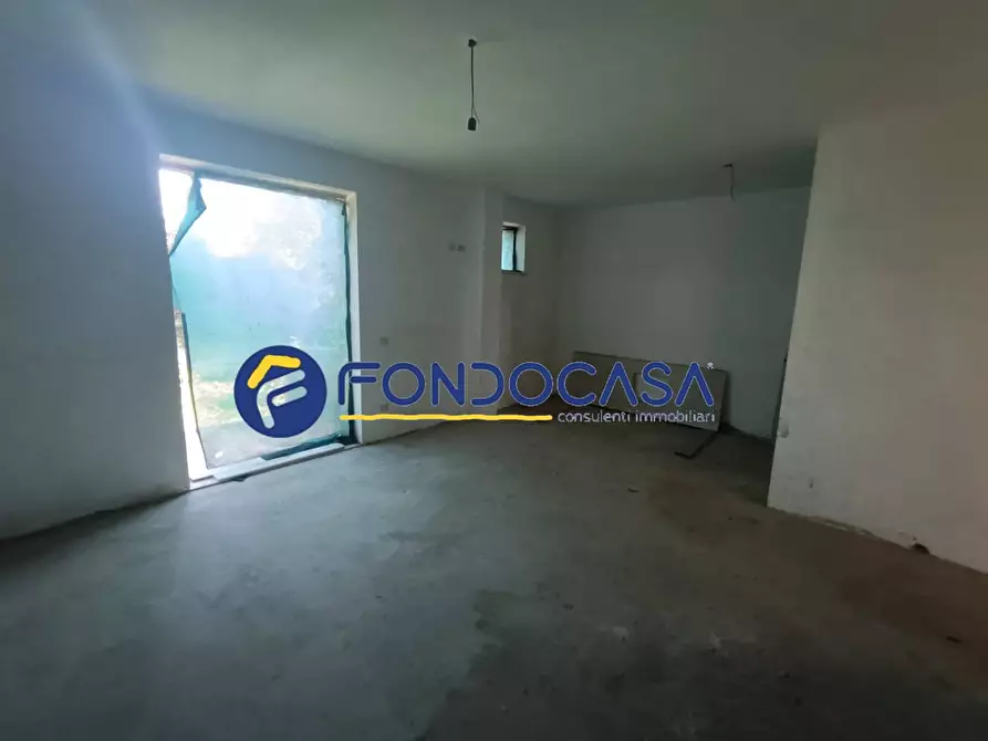 Immagine 13 di Villa in vendita  a Apollosa