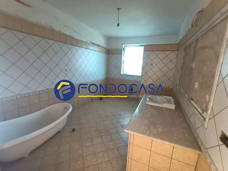 Immagine 17 di Villa in vendita  a Apollosa