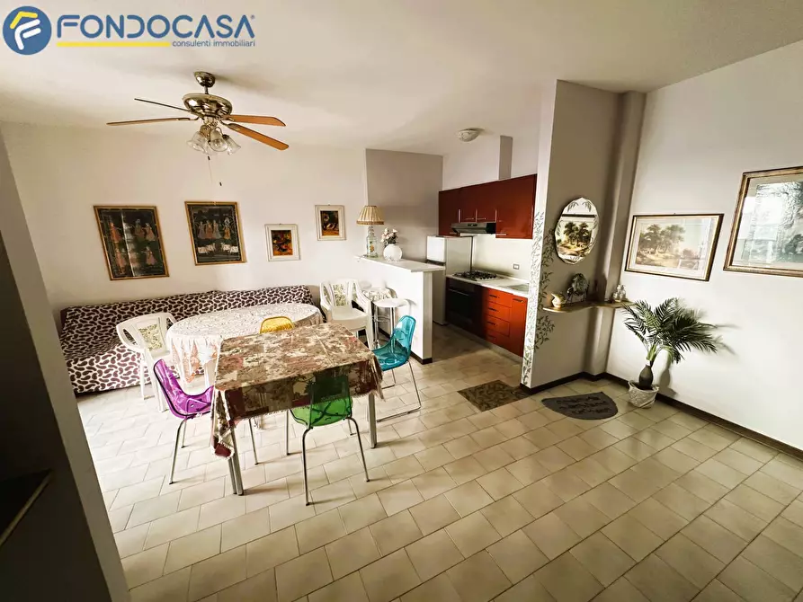 Immagine 2 di Appartamento in vendita  in Lungomare Italia 18 a Martinsicuro