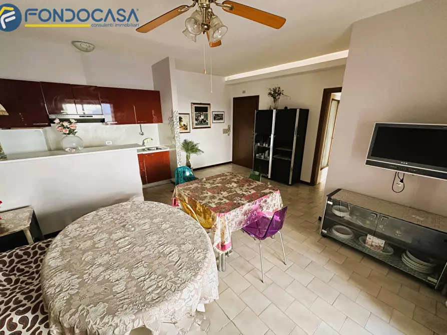 Immagine 11 di Appartamento in vendita  in Lungomare Italia 18 a Martinsicuro