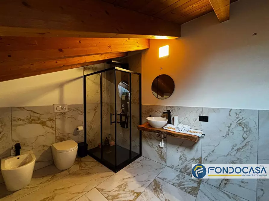 Immagine 23 di Villa in vendita  in Via Colleoni a Calcinate