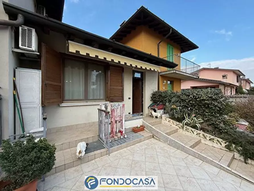 Immagine 1 di Appartamento in vendita  a Adro