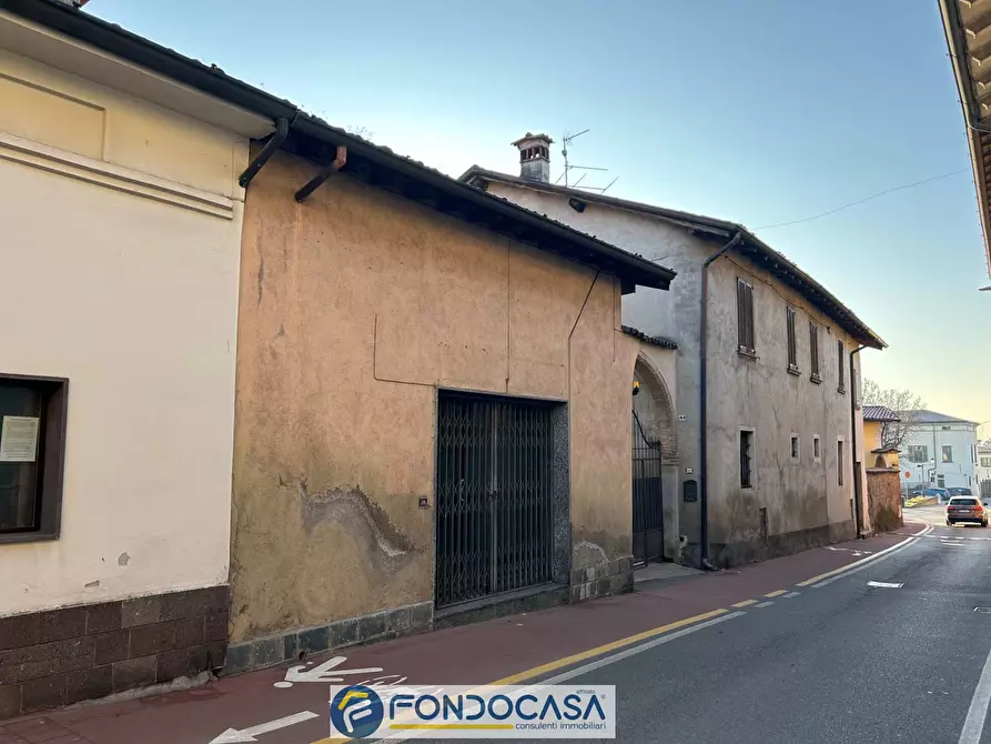 Immagine 2 di Ufficio in affitto  a Cazzago San Martino