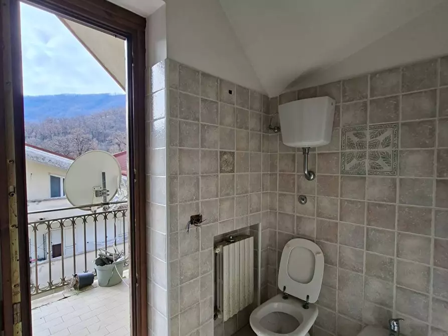 Immagine 7 di Appartamento in vendita  in via nazionale 100 a Monteforte Irpino