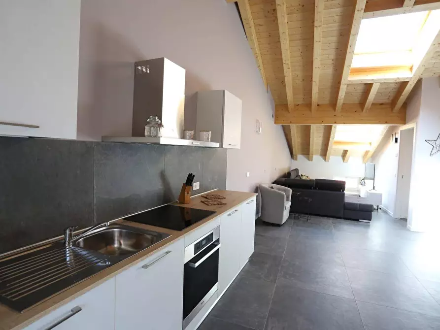 Immagine 4 di Attico in affitto  in via medici 10 a Ardesio