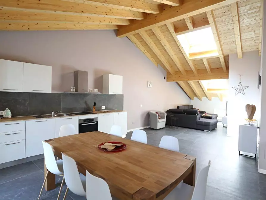 Immagine 1 di Attico in affitto  in via medici 10 a Ardesio