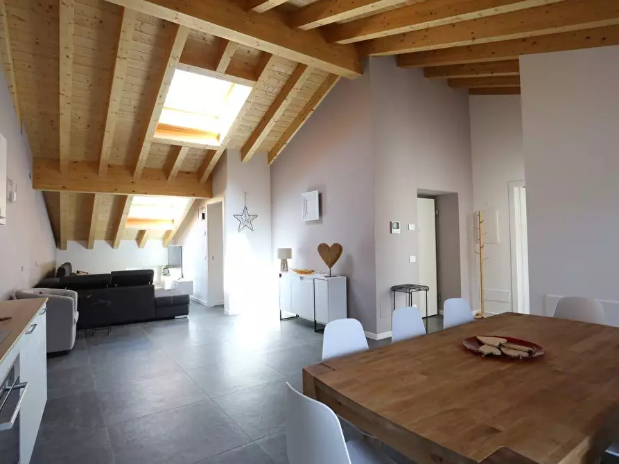 Immagine 2 di Attico in affitto  in via medici 10 a Ardesio