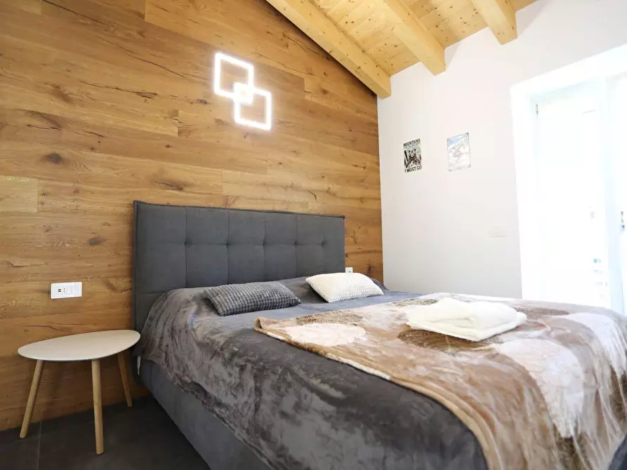 Immagine 11 di Attico in affitto  in via medici 10 a Ardesio