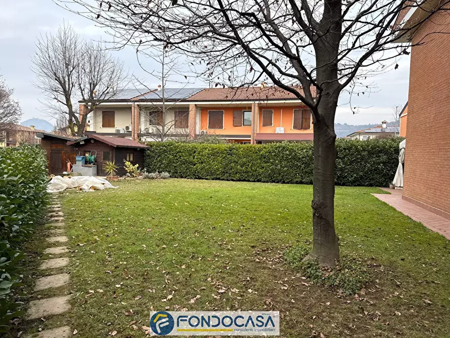 Immagine 2 di Villetta a schiera in vendita  snc a Adro