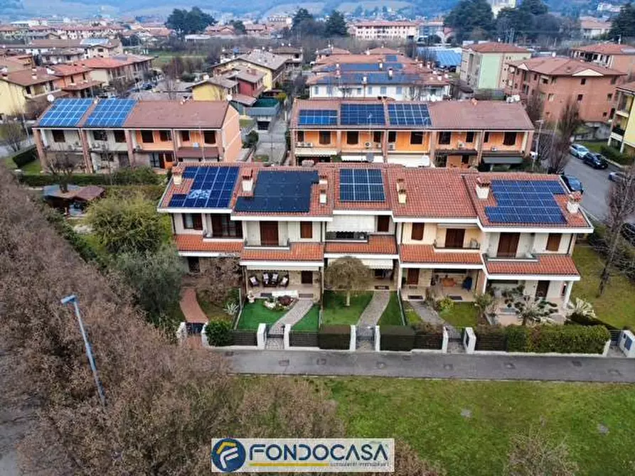 Immagine 35 di Villetta a schiera in vendita  snc a Adro