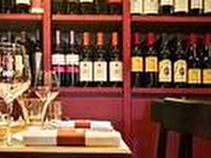 Immagine 3 di Attività commerciale in vendita  a Ravenna