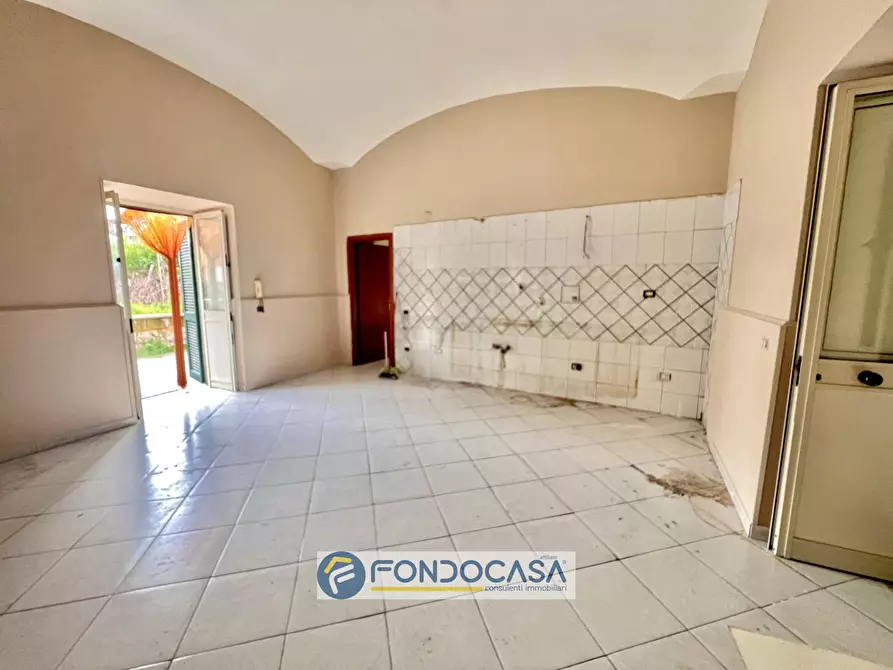 Immagine 8 di Appartamento in vendita  in Via Ragozzino a Orta Di Atella