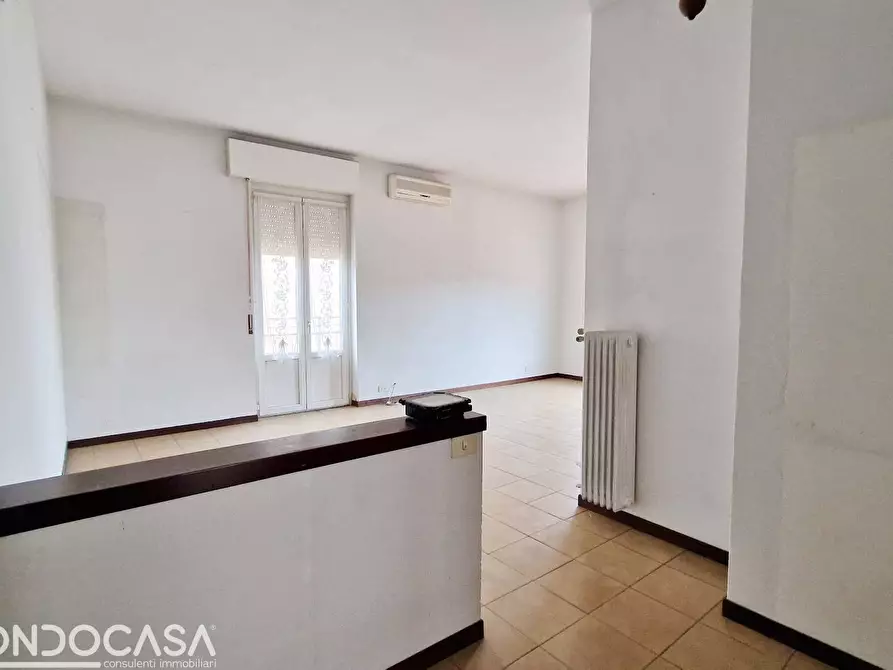 Immagine 10 di Appartamento in vendita  in via leoni 5 a Como