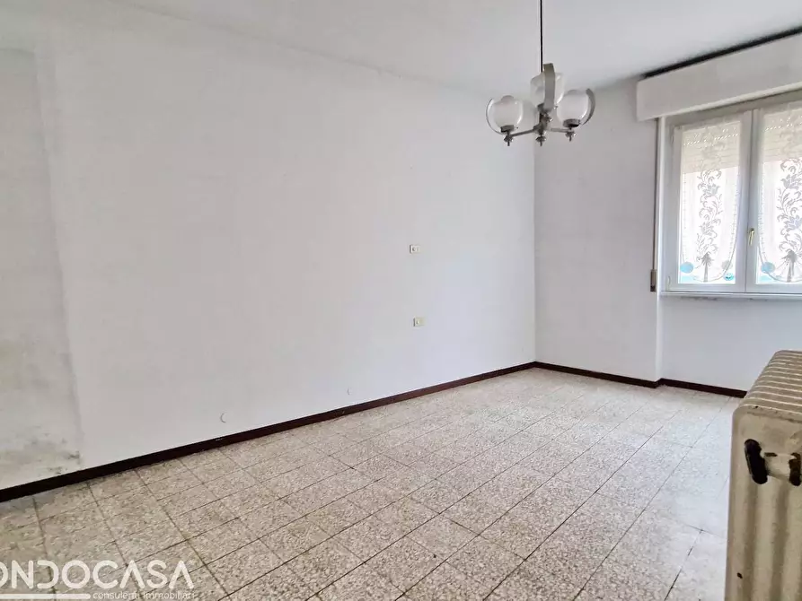 Immagine 11 di Appartamento in vendita  in via leoni 5 a Como