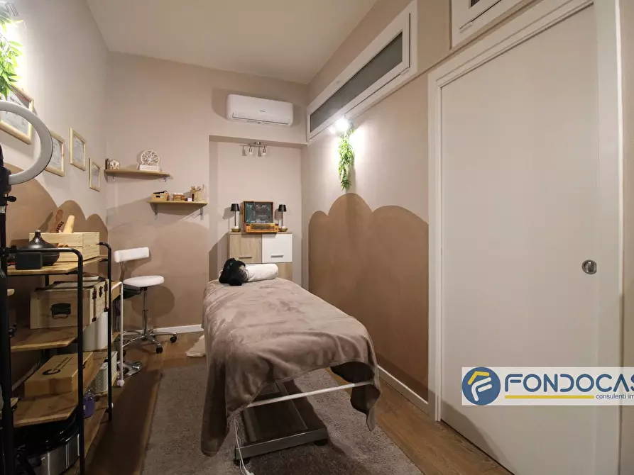 Immagine 11 di Locale commerciale in vendita  in Via Dei Mille a Ponsacco