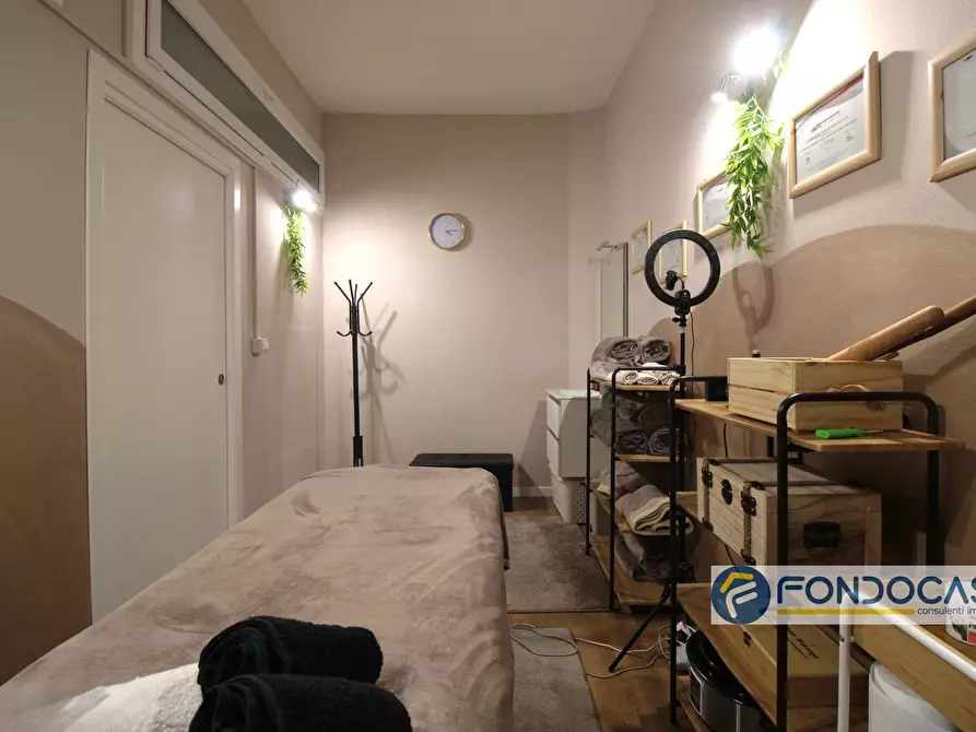 Immagine 13 di Locale commerciale in vendita  in Via Dei Mille a Ponsacco