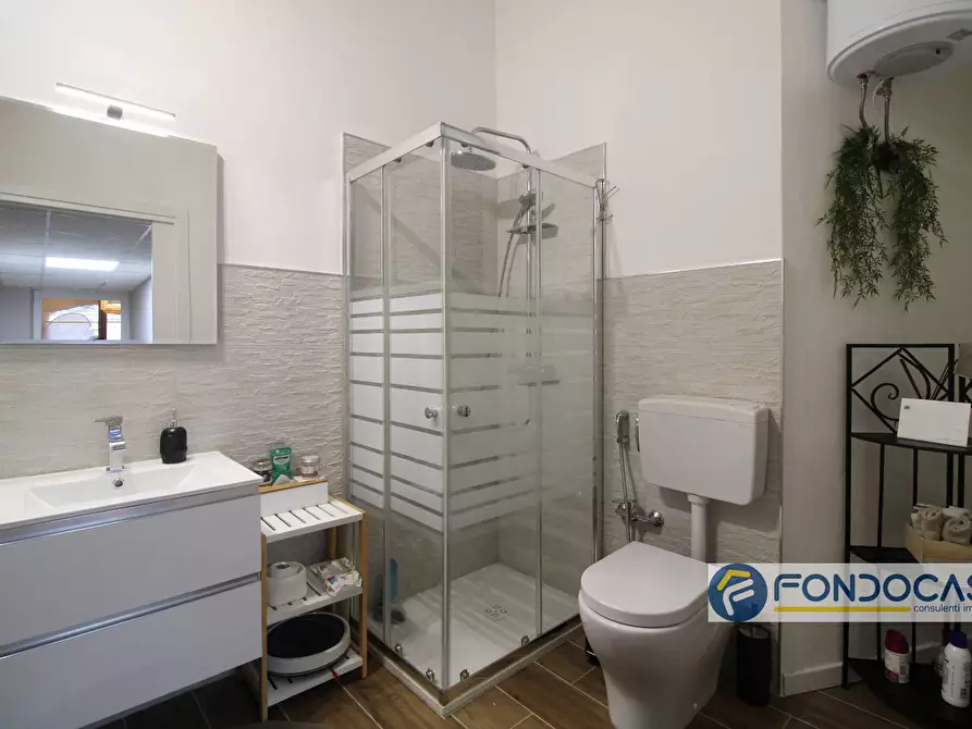 Immagine 14 di Locale commerciale in vendita  in Via Dei Mille a Ponsacco