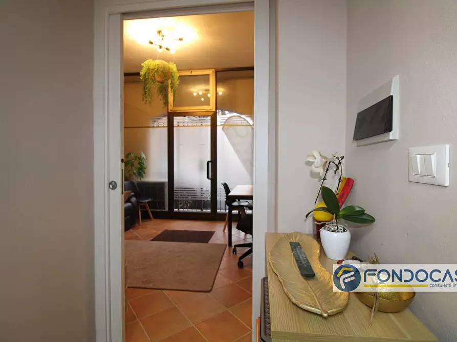 Immagine 23 di Locale commerciale in vendita  in Via Dei Mille a Ponsacco