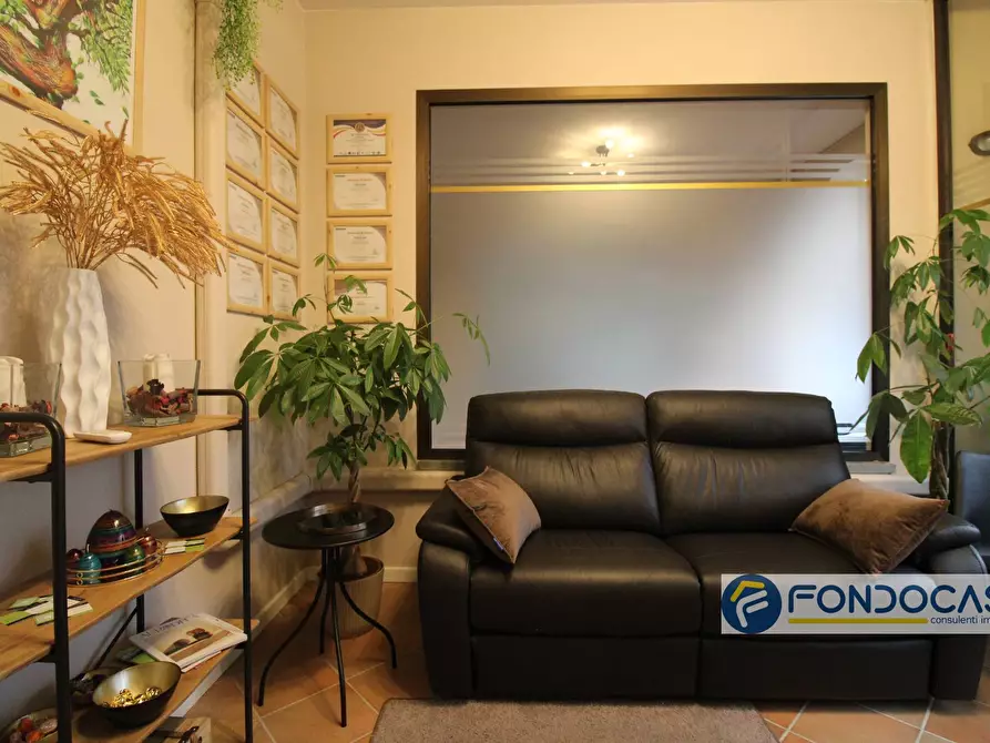 Immagine 3 di Locale commerciale in vendita  in Via Dei Mille a Ponsacco