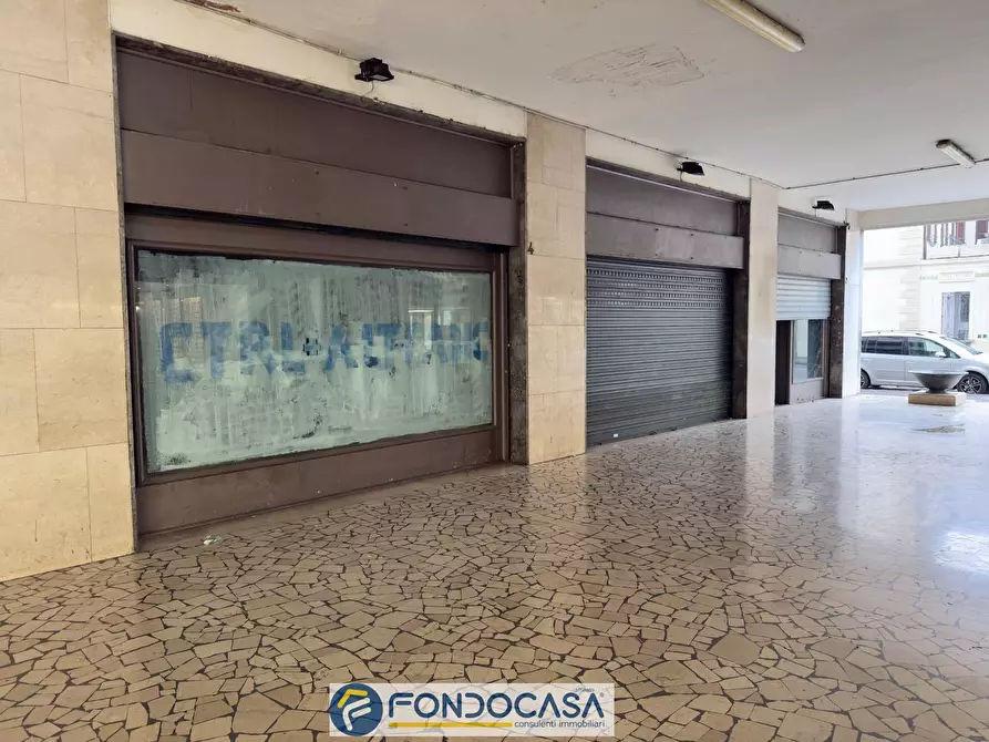 Immagine 3 di Locale commerciale in vendita  a Rovato