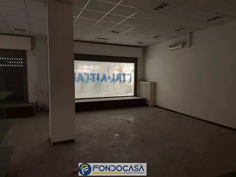 Immagine 10 di Locale commerciale in vendita  a Rovato