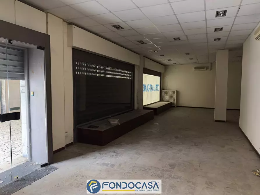 Immagine 5 di Locale commerciale in vendita  a Rovato