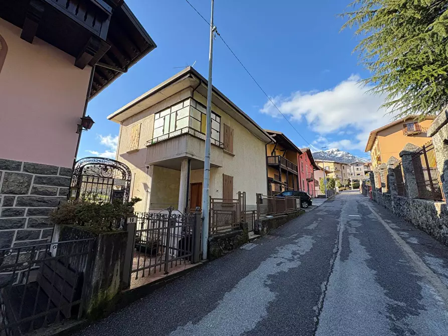 Immagine 1 di Casa indipendente in vendita  in Via Piane 16 a Ardesio