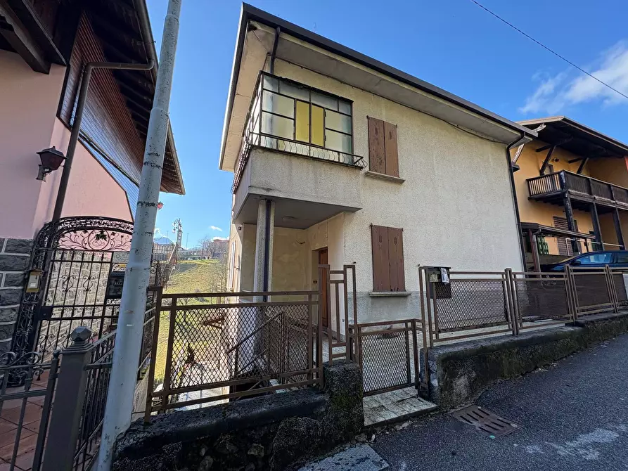 Immagine 2 di Casa indipendente in vendita  in Via Piane 16 a Ardesio