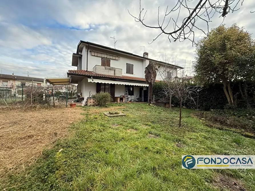 Immagine 5 di Casa semindipendente in vendita  a Palazzolo Sull'oglio