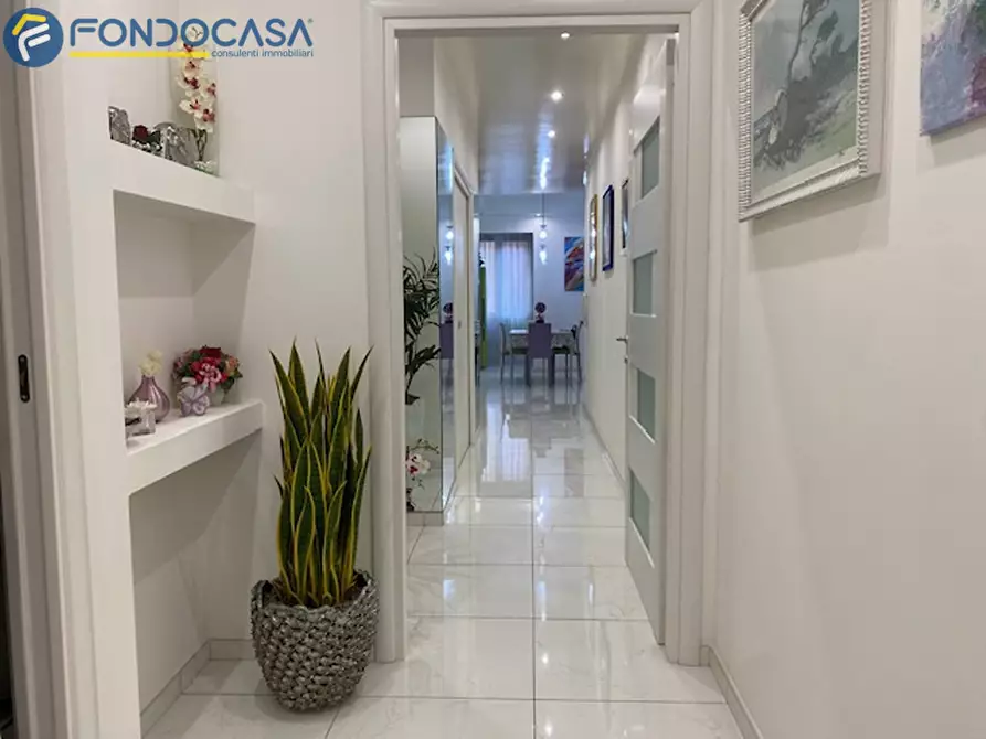 Immagine 8 di Appartamento in vendita  in Via Francesco Crucioli a Grottammare